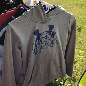 Under armour hoodie. Youth 12